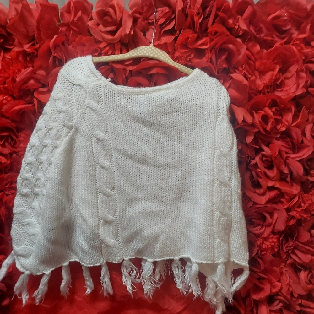 B.T. KIDS Girls Size 5 Sweater Poncho - Picture 2 of 4